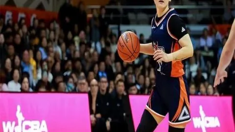 “揭秘神秘数据！伊超7日激战悬念重重，焦点对决谁将逆袭问鼎？”