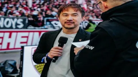 前国脚负债困境加剧，病痛中遭恶意攻击，中超球场恶霸形象成现实阴影！